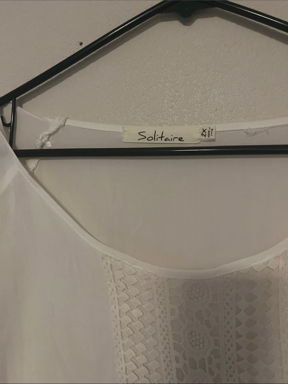 Solitaire White Lace-Panel Chemise Top Crochet Sleeves and Bottom Hem XL